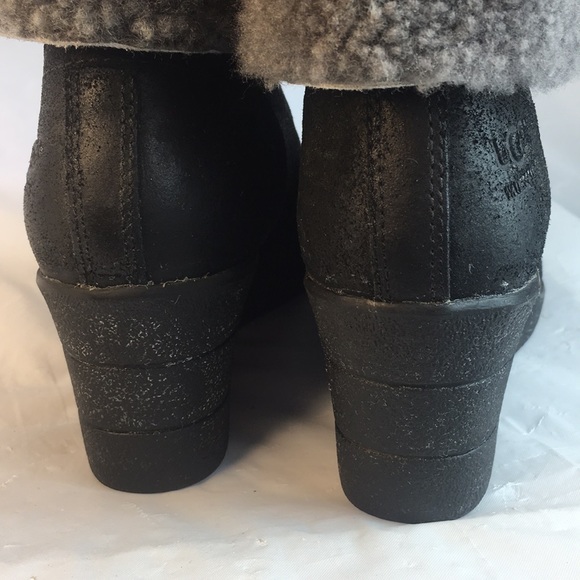 Ugg Zea Booties wedge lace up size 7 fur collar - Picture 6 of 8